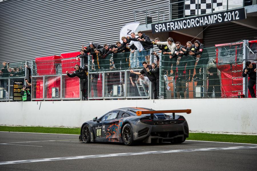  McLaren MP4-12C GT3 Spa 24 hours 2012 года  (фото 10 из 17)